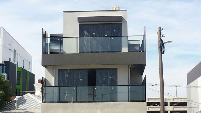 Bring Style and Safety to Your Balcony with Glass Balustrade