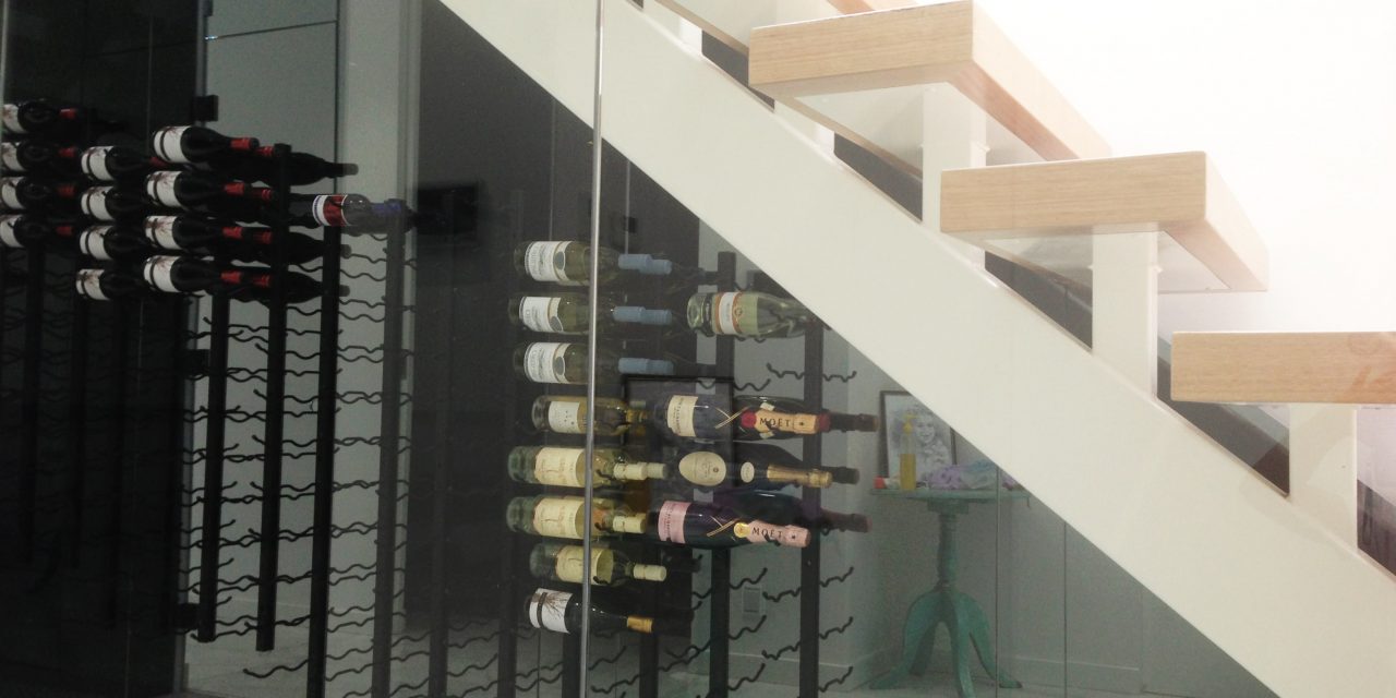 https://simplyframeless.com.au/wp-content/uploads/2018/04/SF-Stair-Case-Cellar-min-1280x640.jpg