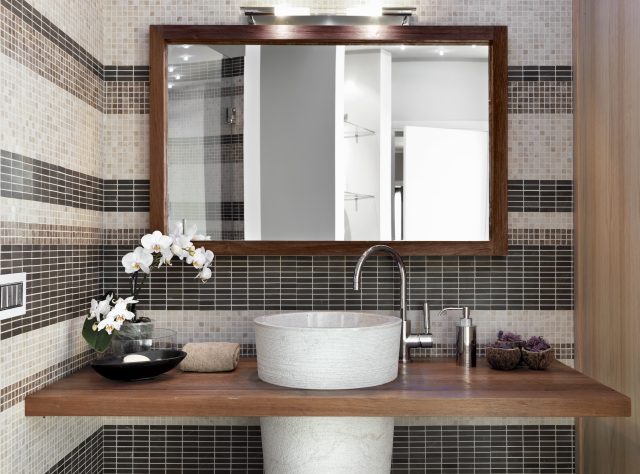 Enhancing Your Bathroom: The Beauty of Bathroom Mirrors